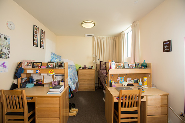 Undergraduate Admission - Campus Tour Photos | Bentley University