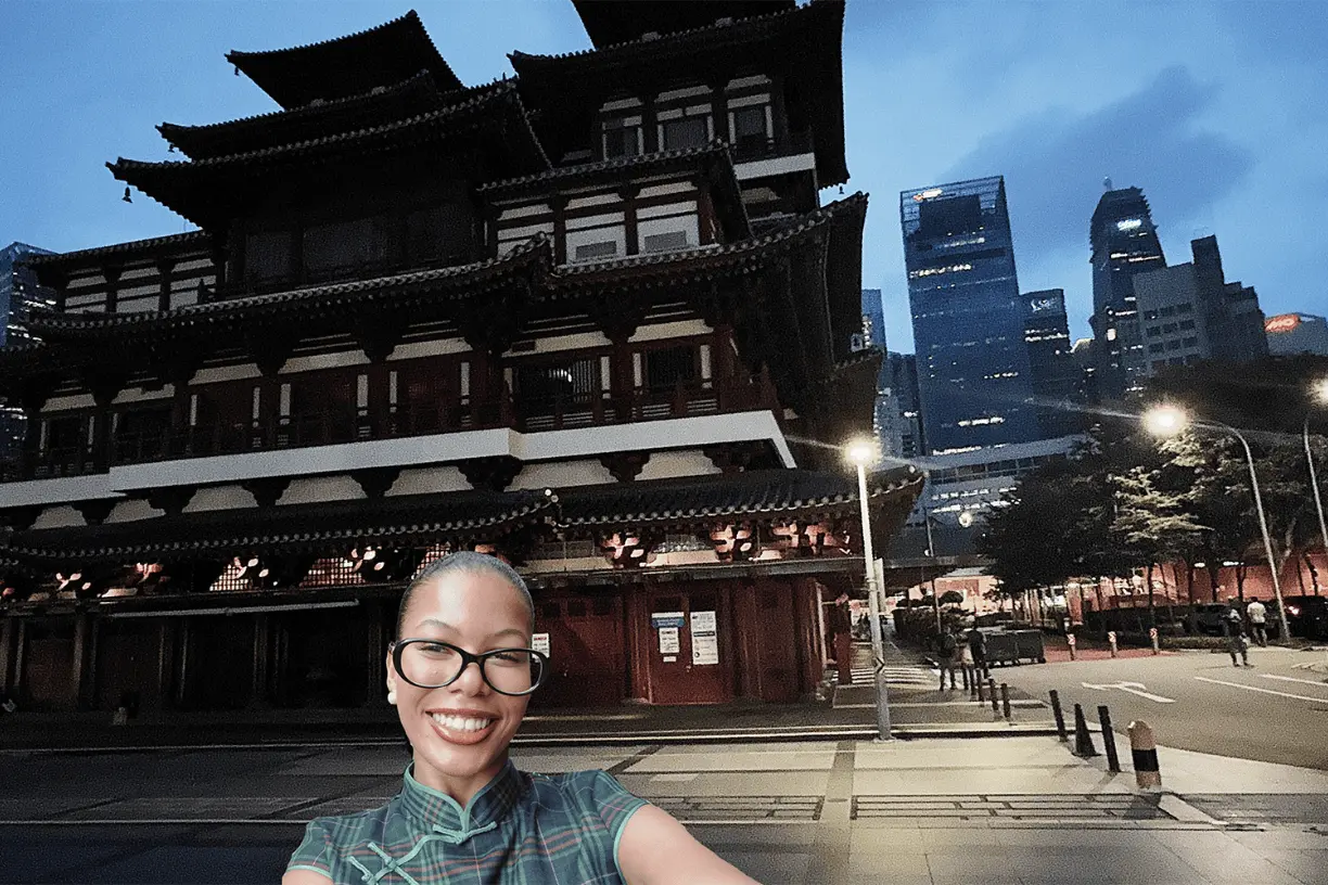 Bentley student Johanna Cardoso in Singapore while studying abroad