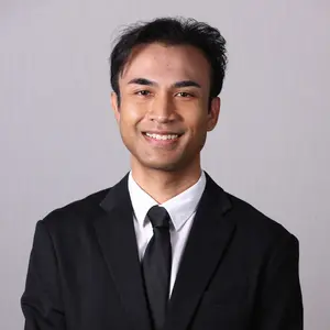 Ty Chan Headshot