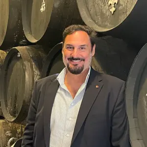 Alfonso de Orleans-Borbón ’91