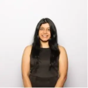Ria Nisar headshot