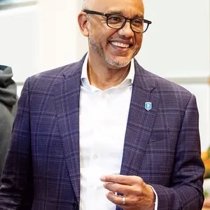 Headshot of Bentley President E. LaBrent Chrite
