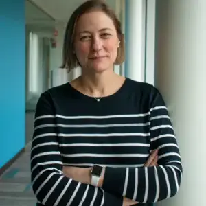 Headshot of Erin Kelley