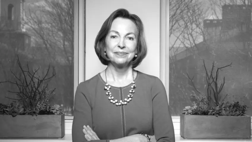 Gloria Larson Portrait