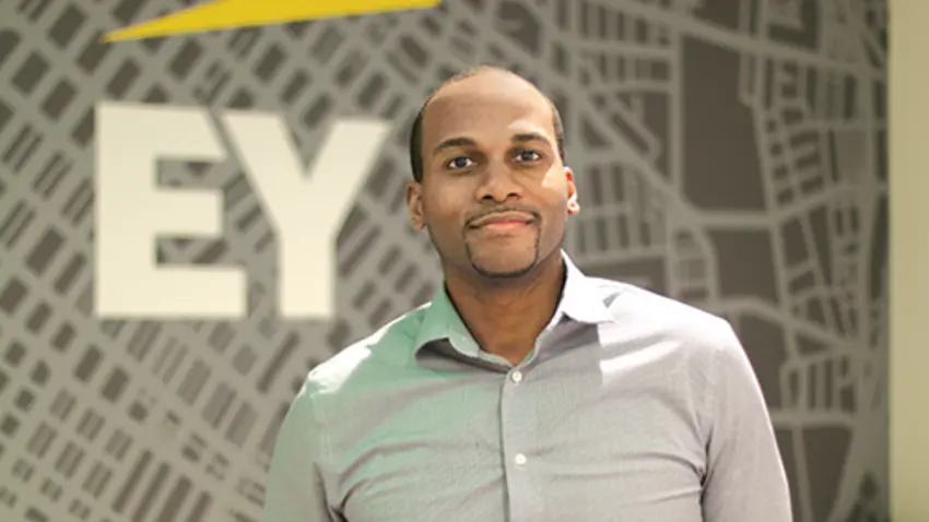 Spotlight: Curtis McLaughlin ’08