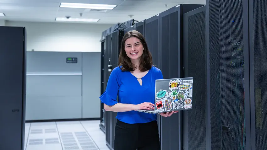Bentley runner Samantha Bilodeau ’22 Finds a Passion for IT and Audit in an Unlikely Place