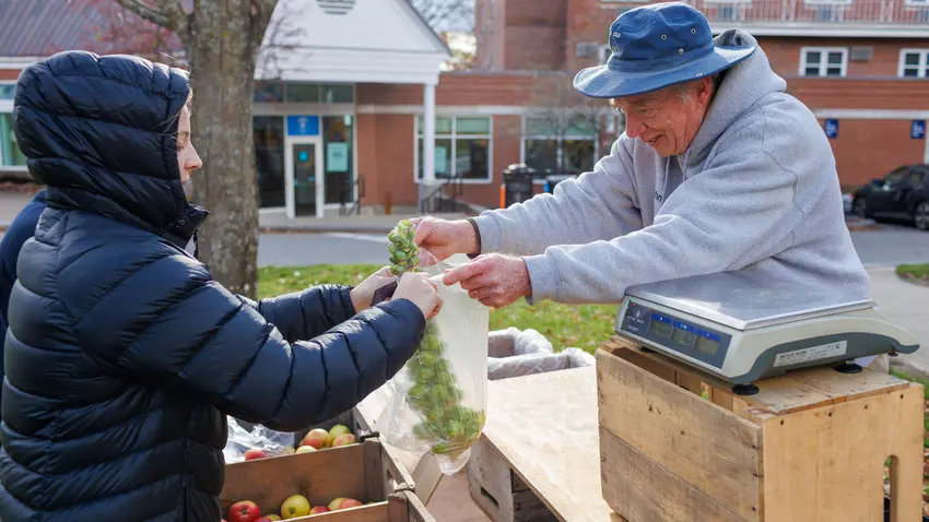 Students at the farmers market
