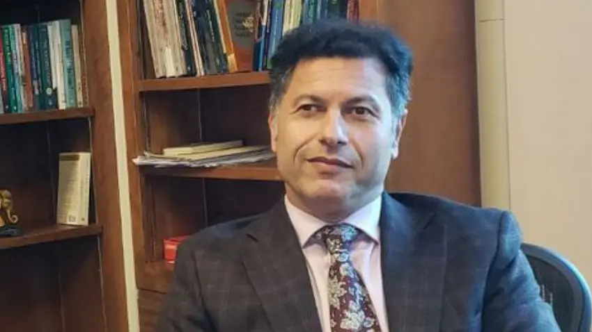 Headshot of Sociology Professor Ahmad Mohammadpour