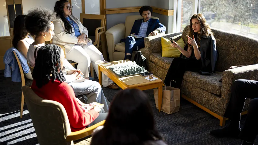 people in group meeting