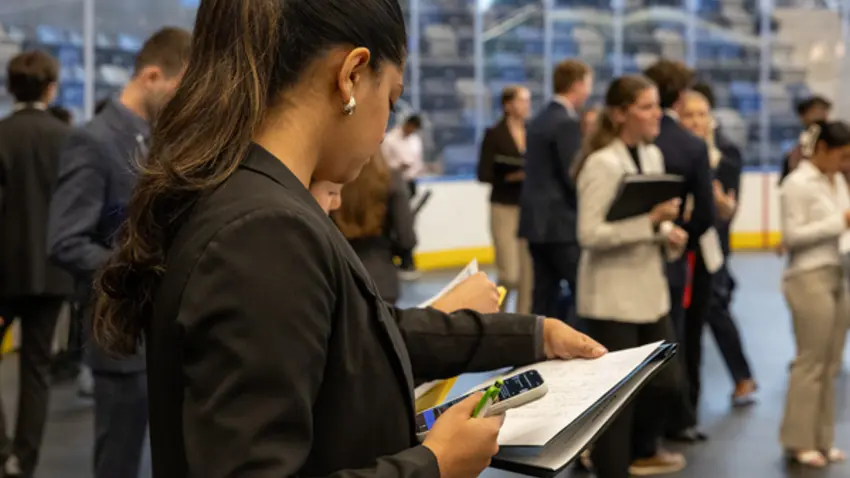 fallcareerfair_27.jpg