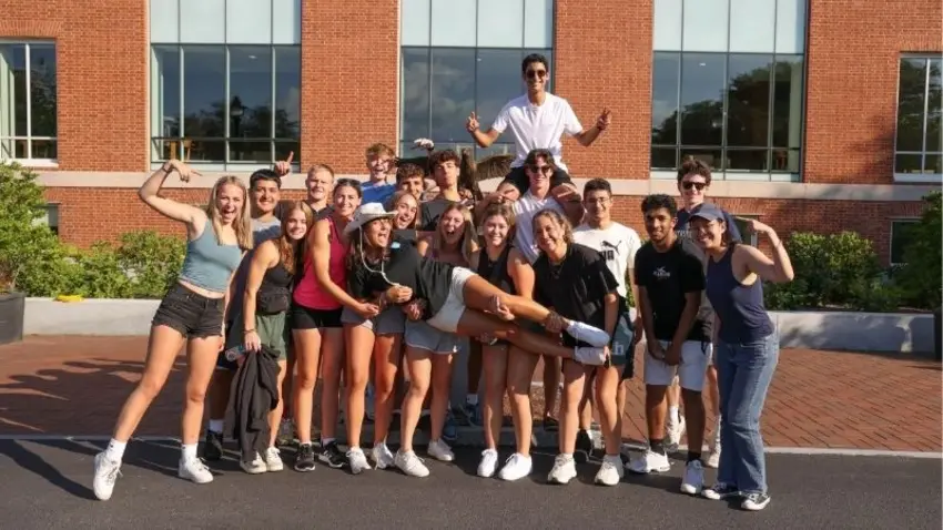 Bentley student Ava Movsessian poses with orientation leaders